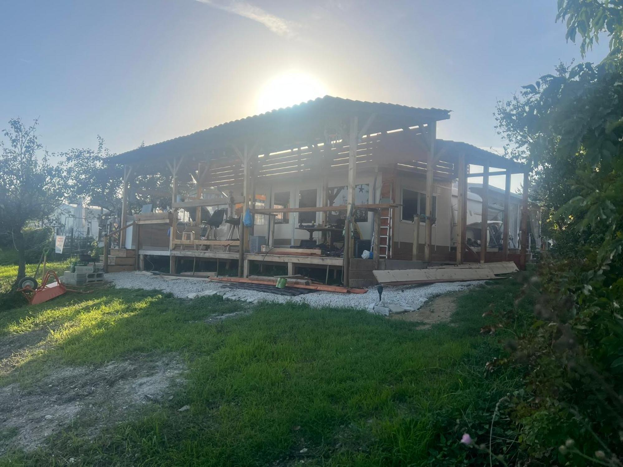 Karavana Tropicana Varna Exterior foto